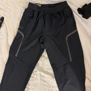 Under Armour Men's Dark Gray Jogger Pants